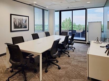 Spaces - Philadelphia - 123 S Broad St
