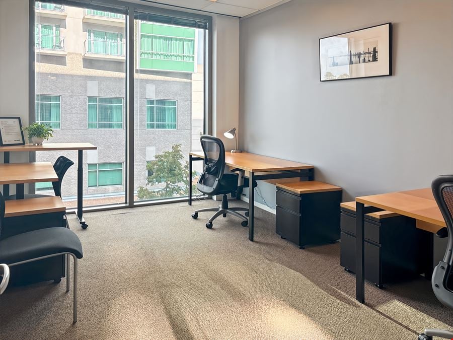 Regus - The Woodlands - Waterway