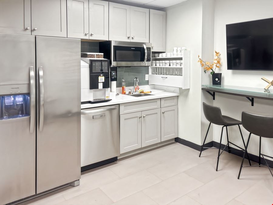 Regus - Melville - Broadhollow Rd