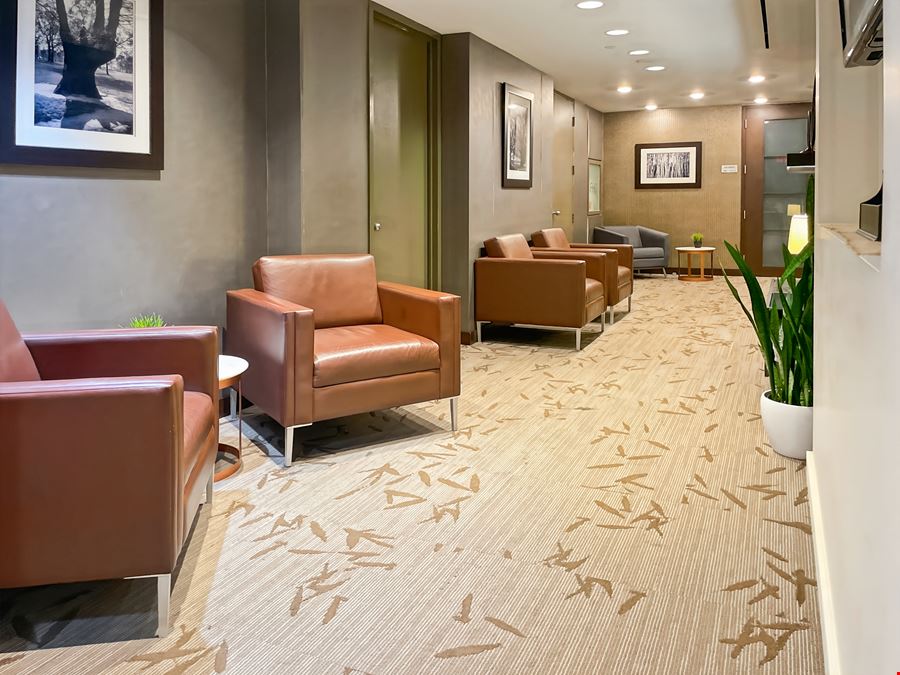 Regus - Toronto - First Canadian Place
