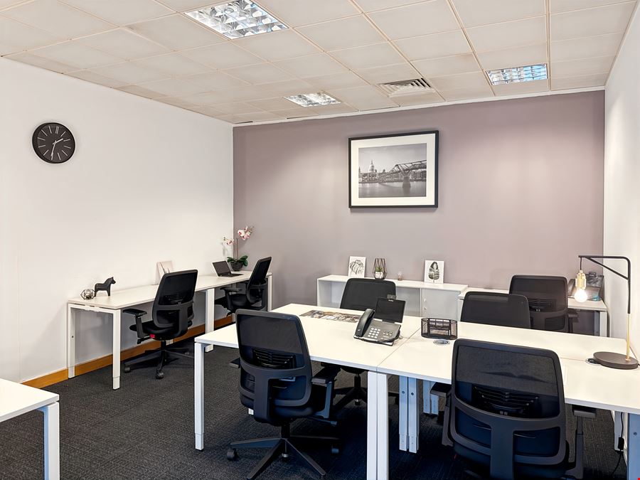 Regus - Cambourne