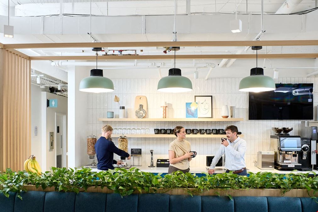 iQ Offices – 1055 West Georgia Street