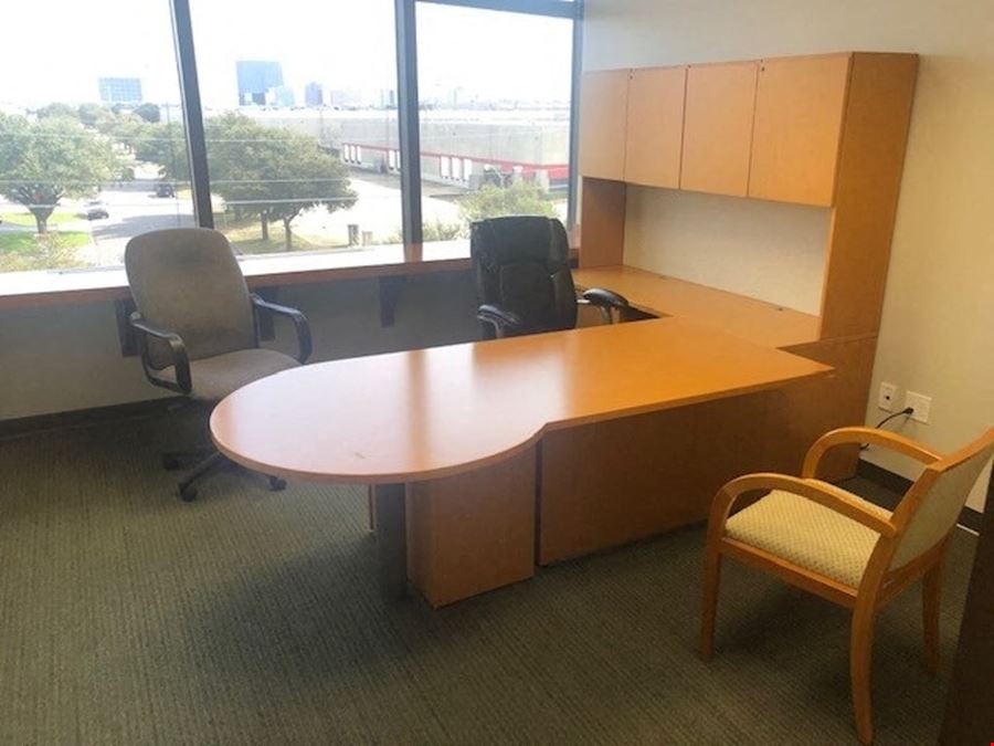 Twinrose Coworking - Midway Centre