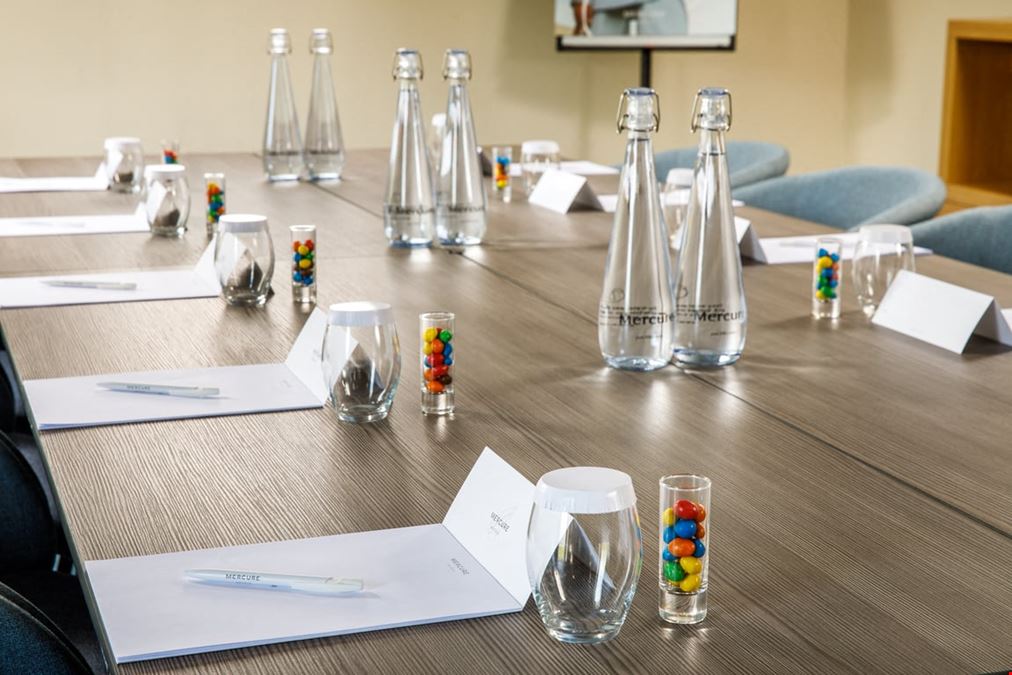 Mercure Cardiff North Hotel