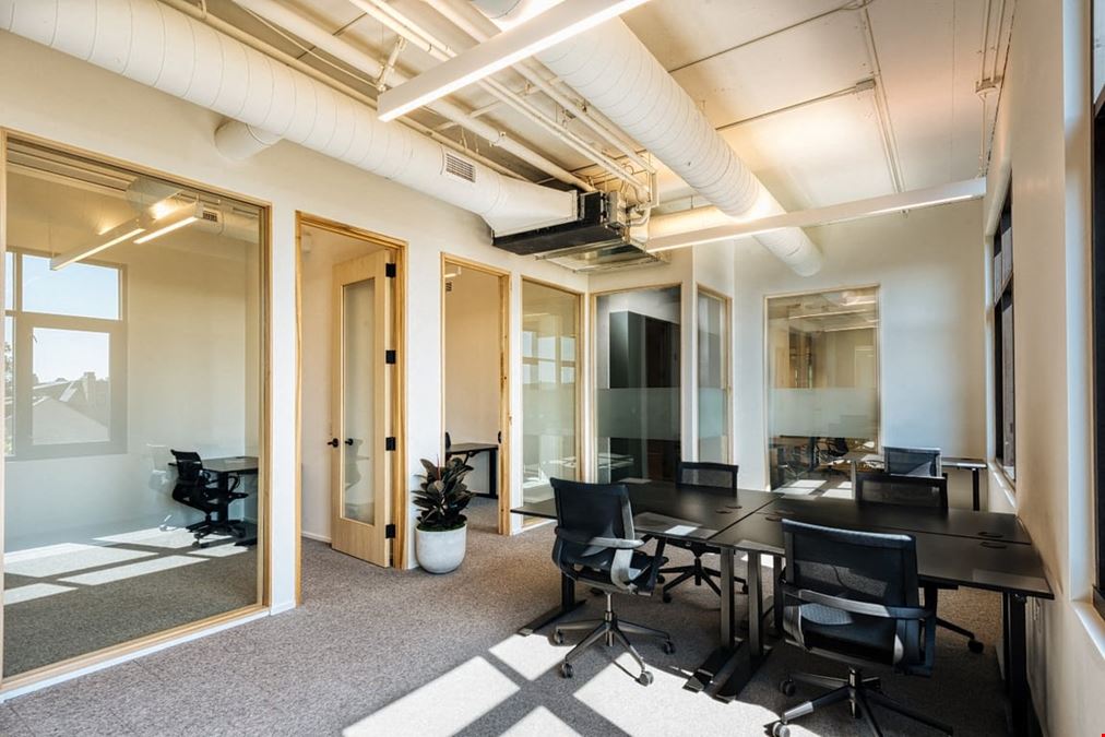 Small Day Office 2