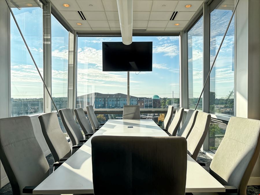 IA, Des Moines - West Glen Town Centre