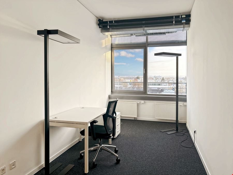 Regus - Globe