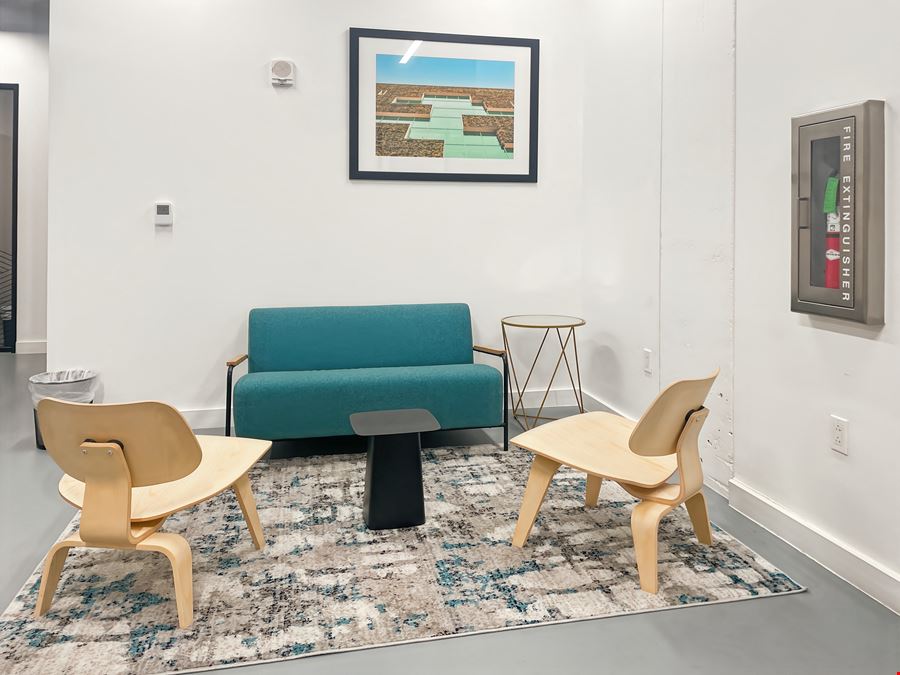 TX, Houston - Spaces Downtown Greenstreet