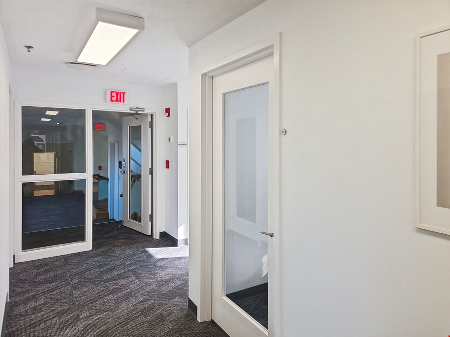 Regus - Marshfield - Plain St