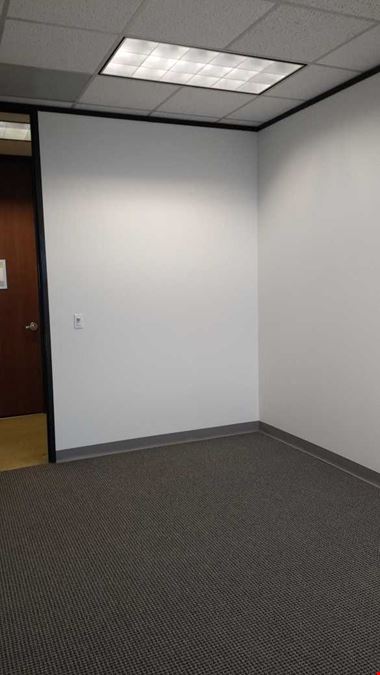 6671 Southwest Freeway