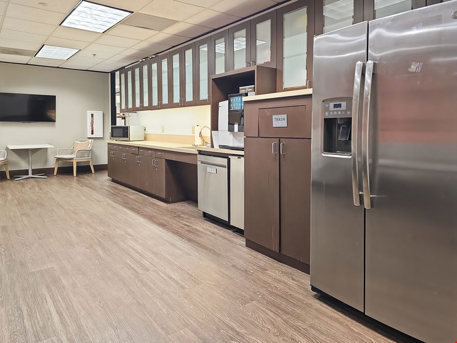 TX, Addison - The Madison