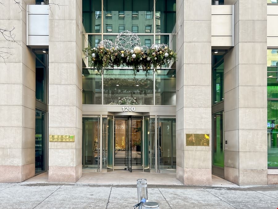 Regus - Montreal - Cathcart & McGill