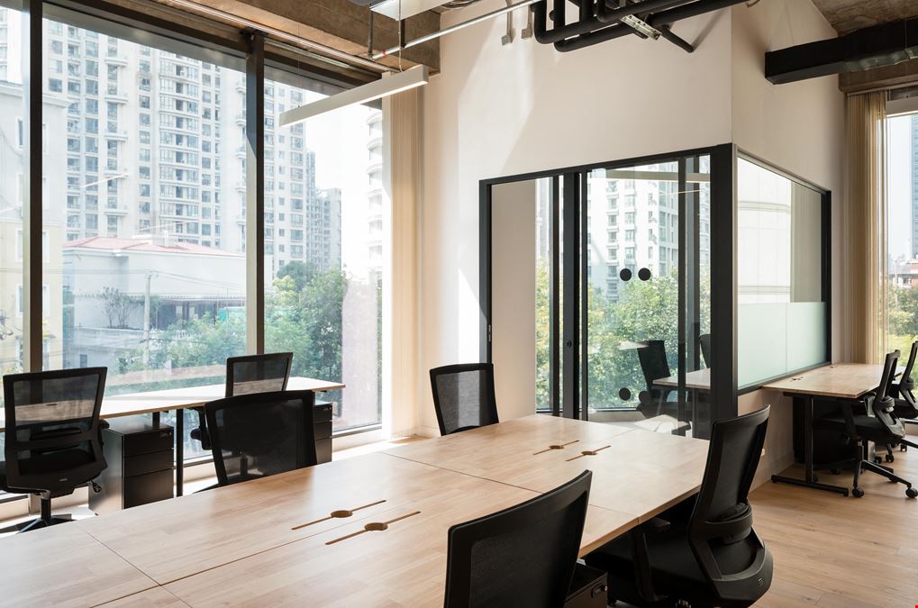 China Merchants Plaza - 333 Chengdu Road