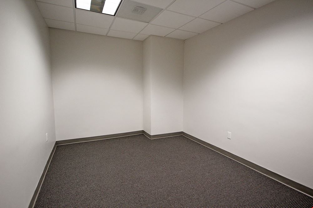Workstyle Flexible Spaces - 2000 Crawford St