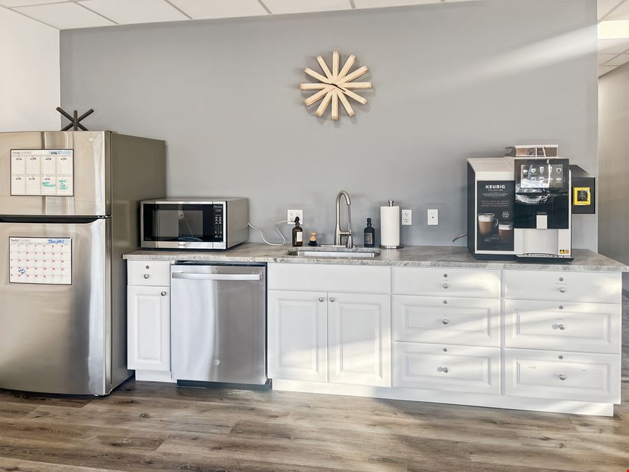 CT, Farmington - Farmington Ave