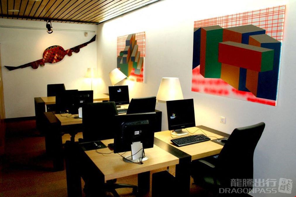 ANA Lounge Lisbon Airport Terminal 1