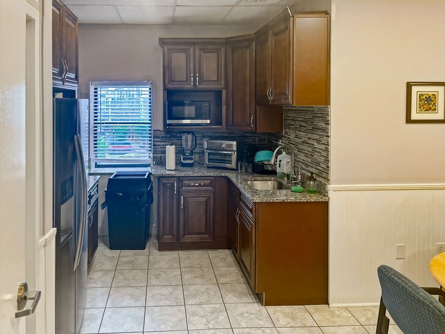 GA, Kennesaw - Summers Street