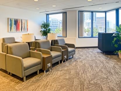 Regus - Long Beach – Landmark Square