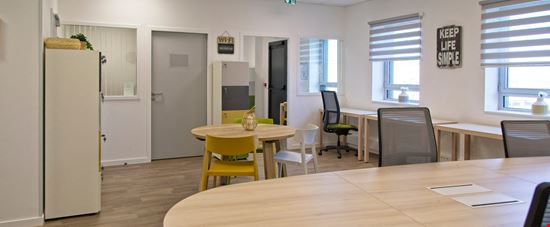 Preview of One Eye Office space for Rent in Milly-la-Forêt