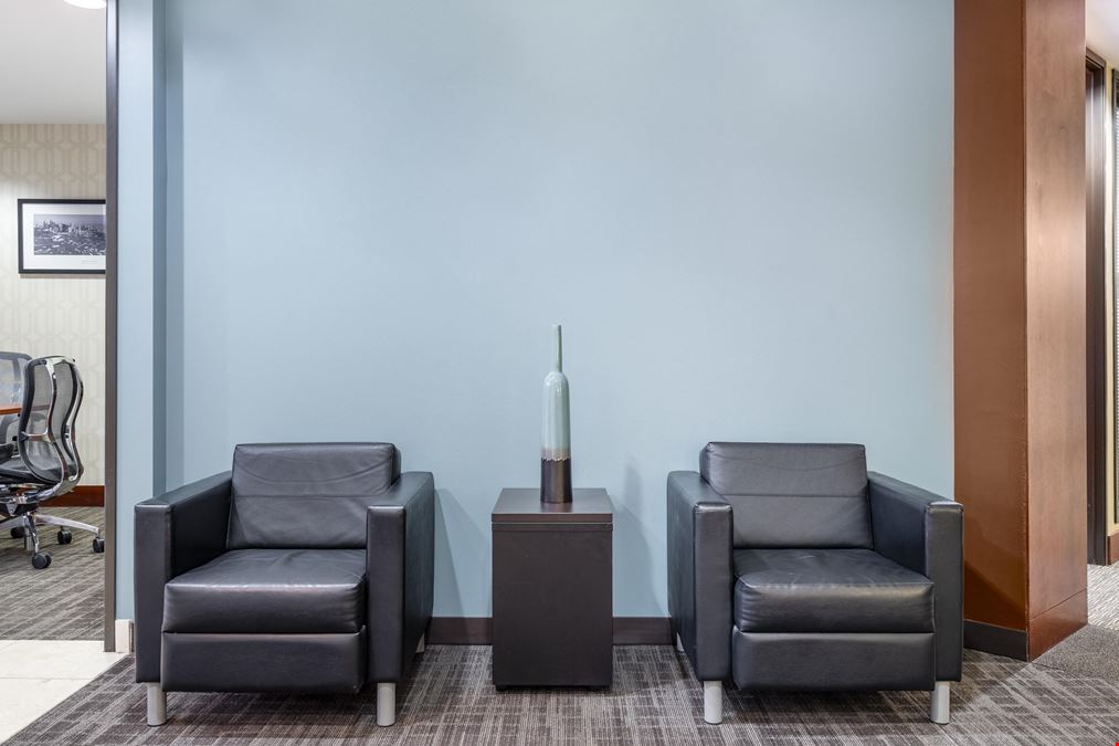 OR, Lake Oswego - Centerpointe