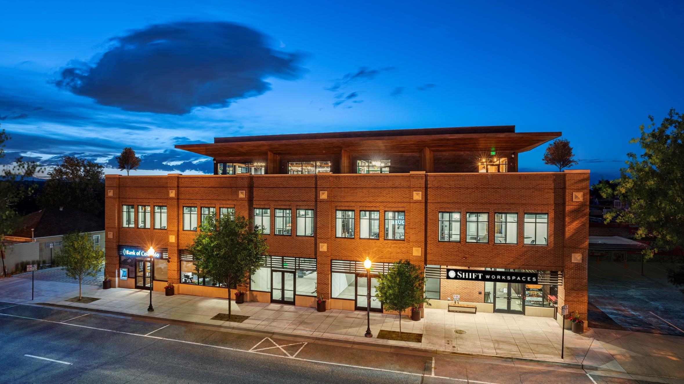 Shared workspaces at Shift Workspaces - Littleton | CoworkingCafe