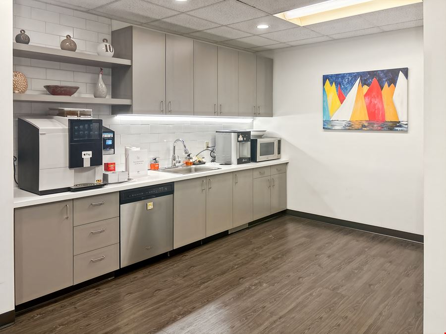 CT, Stamford - Soundview