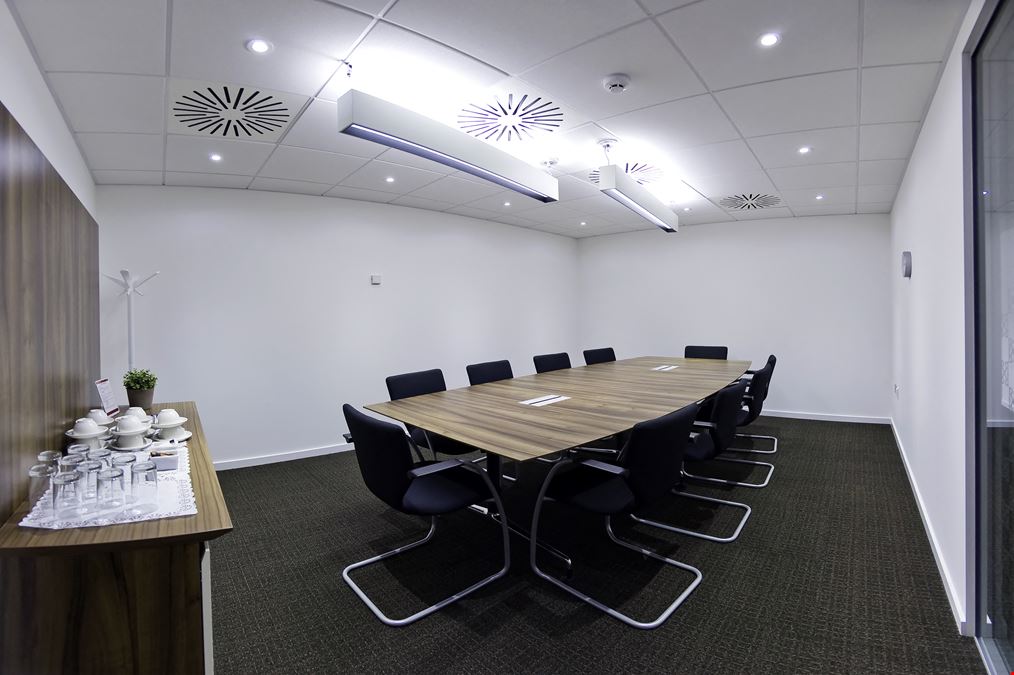 Regus - Beaconsfield Services