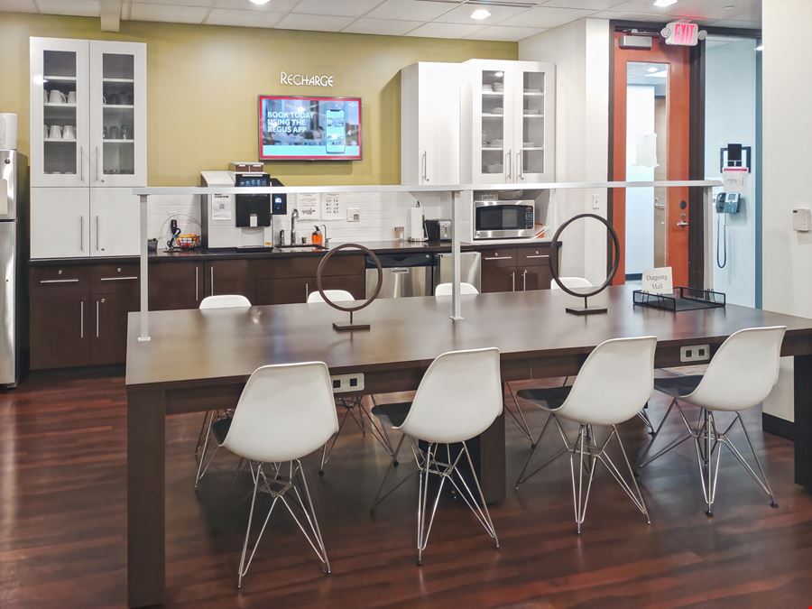 Regus - Waukesha –