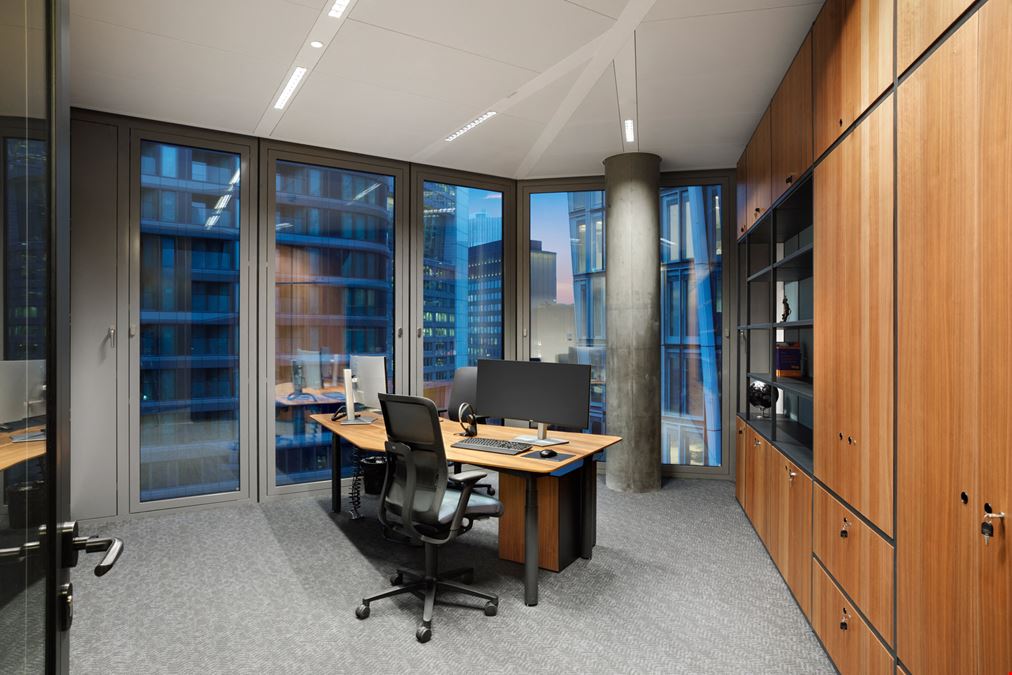 K1 Business Club - k1 BusinessClub FOUR