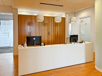 IA, Des Moines - West Glen Town Centre