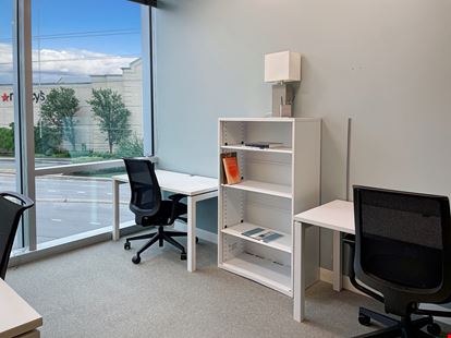 NC, Raleigh - Spaces Crabtree Terrace