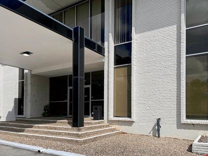 HQ - Buccaneer Ln