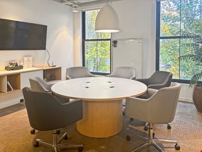 OH, Cincinnati - Spaces Over The Rhine