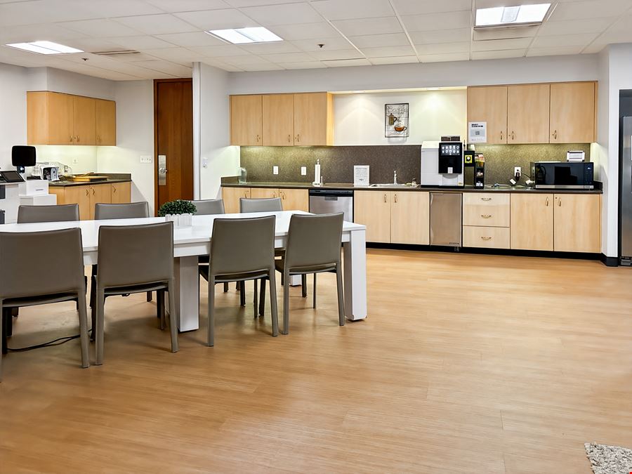 MI, Troy - Troy Liberty Center