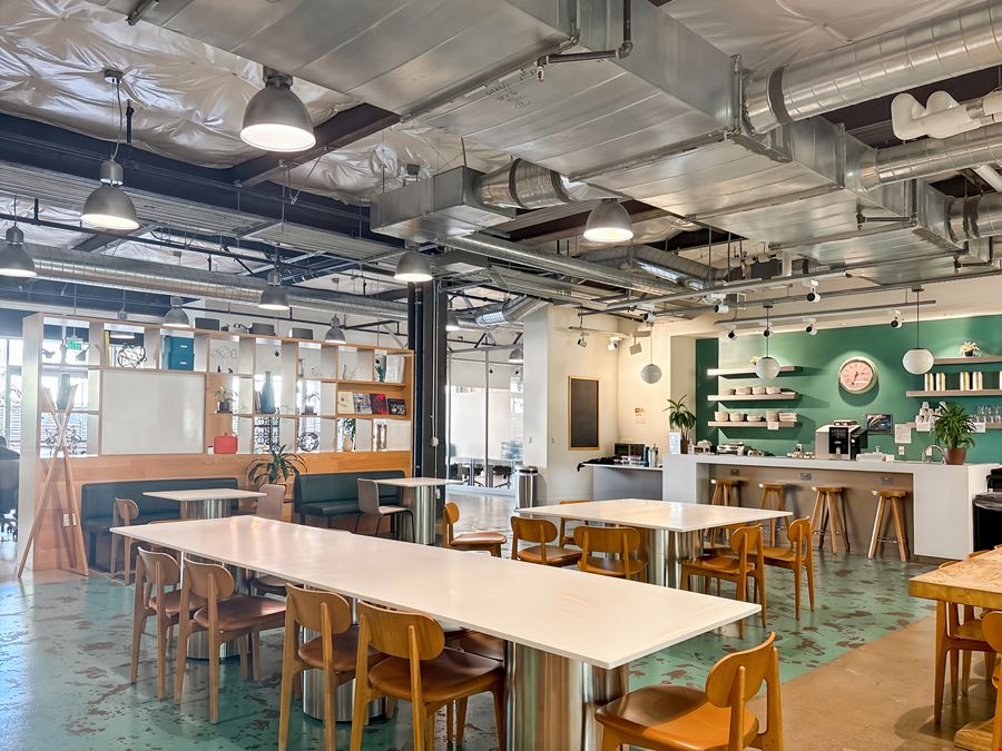 CA, Menlo Park-Spaces Menlo Park