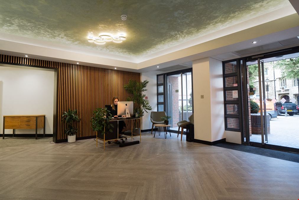 One Avenue Group - Farringdon