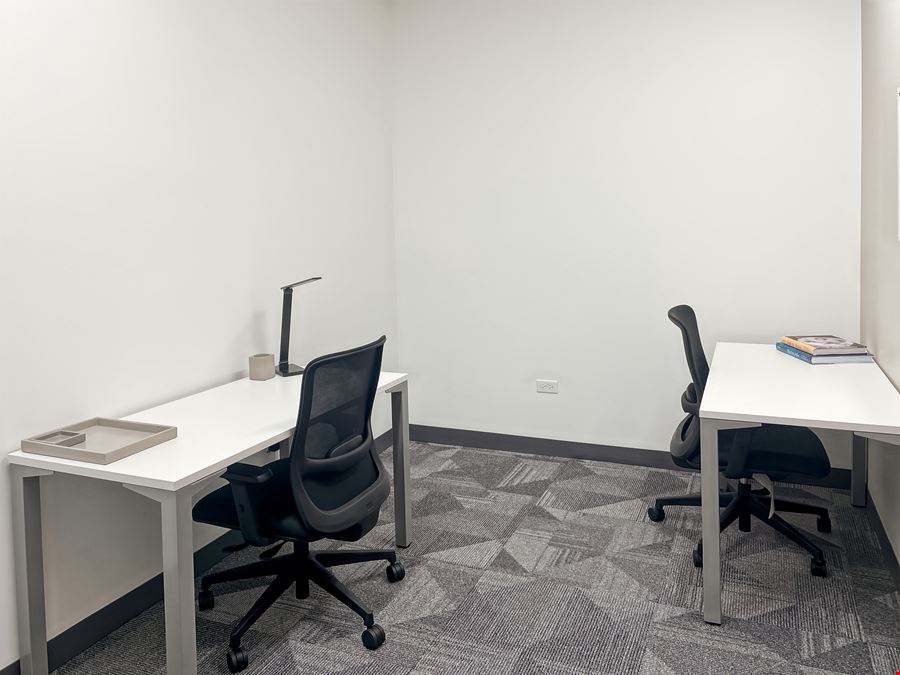 IL, Naperville - South Washington St