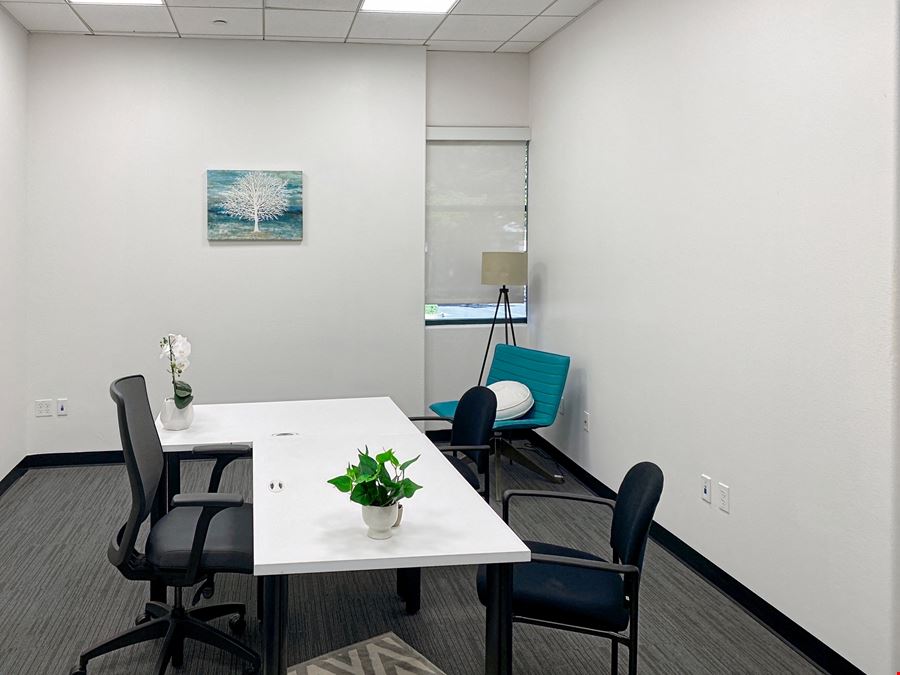 CA, San Ramon - Crow Canyon Plaza