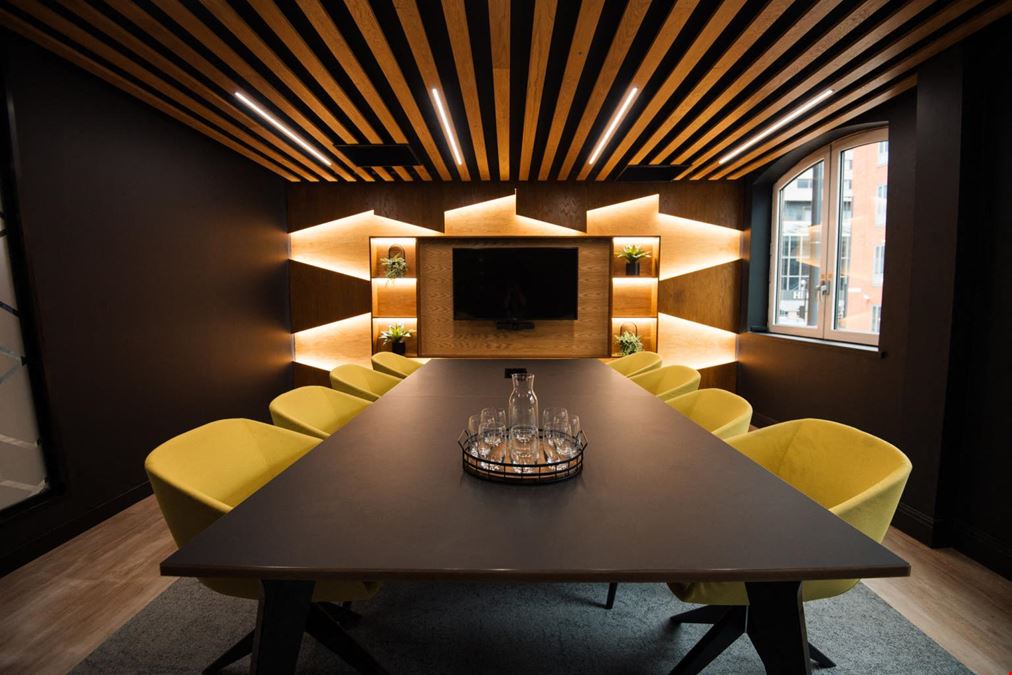 Wizu Workspace - One Embankment