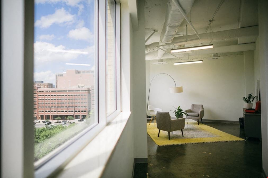 Medium Team Office