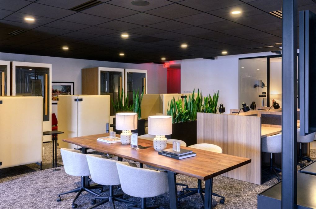 3200 East Camelback Road