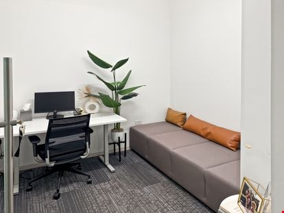 Spaces - Chicago- 1 N State Street