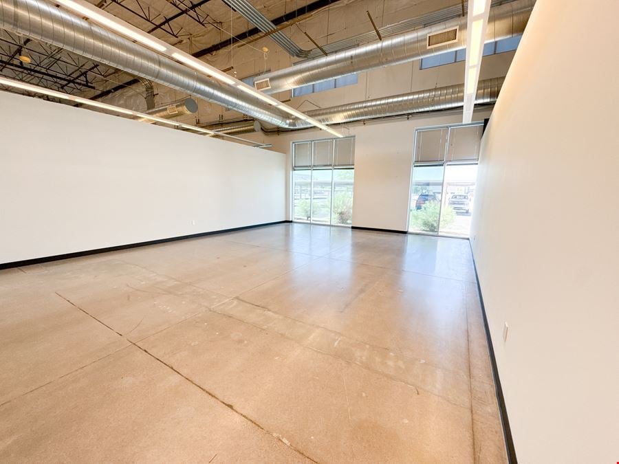 Warehouse Showroom - XLarge