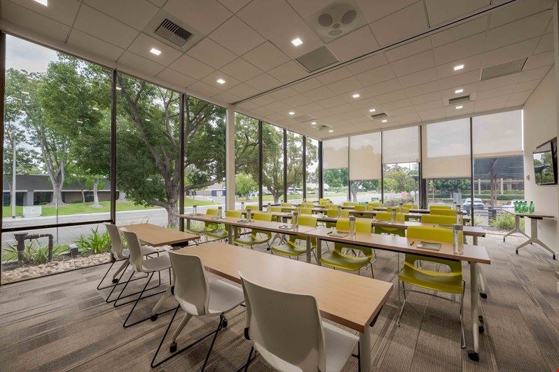 2082 Michelson Executive Suites