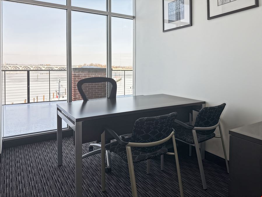 Regus - National Harbor –
