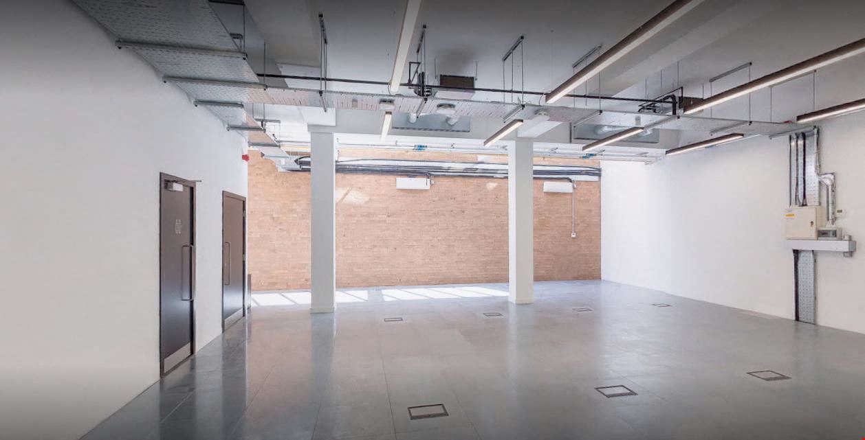 Workspace - Ink Rooms