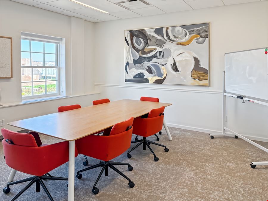 NE, Omaha - 2027 Dodge St