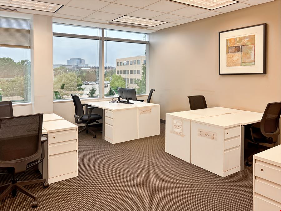 Regus - Beachwood - Chagrin Highlands