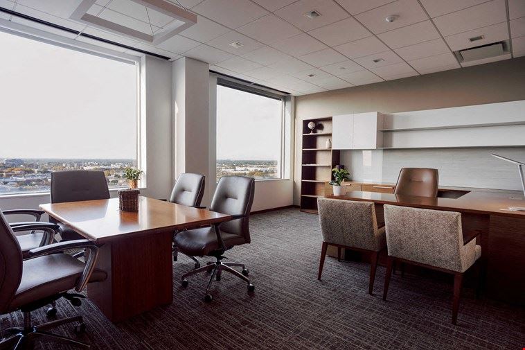 Amara Club Executive Day Office