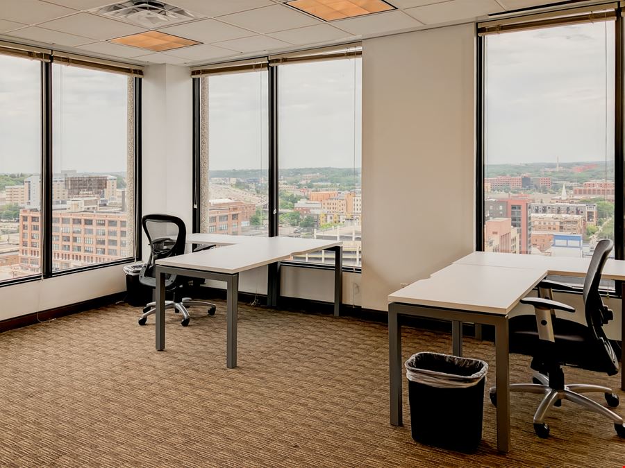 MN, Minneapolis - St. Paul - Town Square Tower